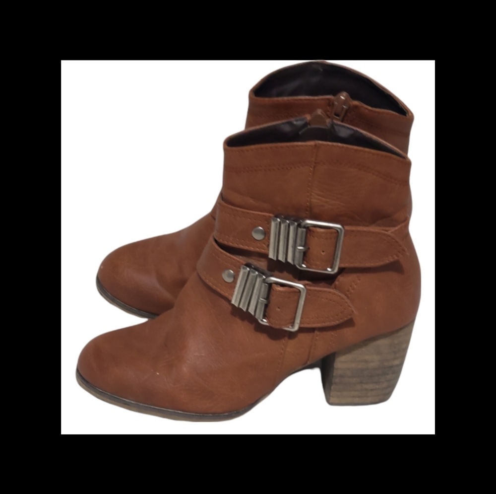 Ankle boots